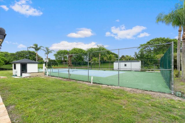 10076 El Caballo Court, Delray Beach, FL 33446