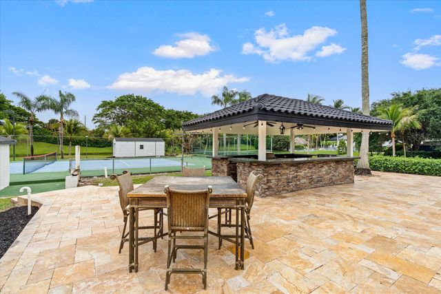 10076 El Caballo Court, Delray Beach, FL 33446