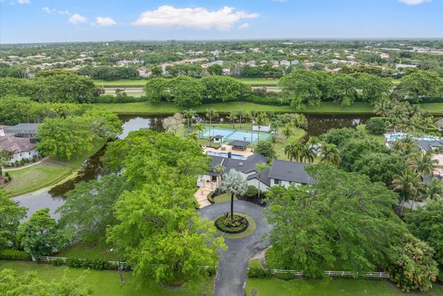 10076 El Caballo Court, Delray Beach, FL 33446