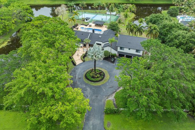 10076 El Caballo Court, Delray Beach, FL 33446