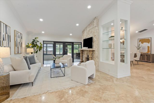 10076 El Caballo Court, Delray Beach, FL 33446