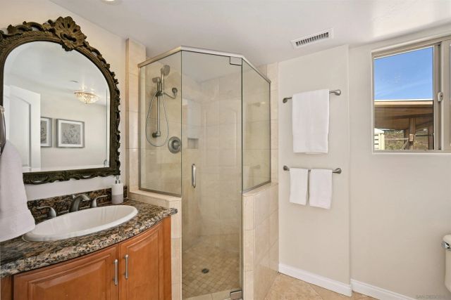 20227 Ash Ln, Escondido, CA 92029