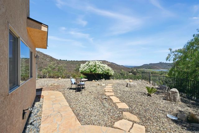 20227 Ash Ln, Escondido, CA 92029