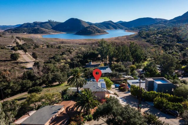 20227 Ash Ln, Escondido, CA 92029