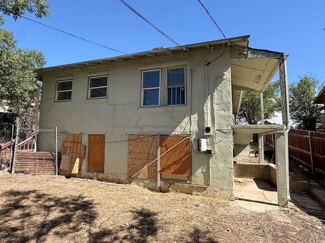 1104 E 2nd St, Pueblo, CO 81001