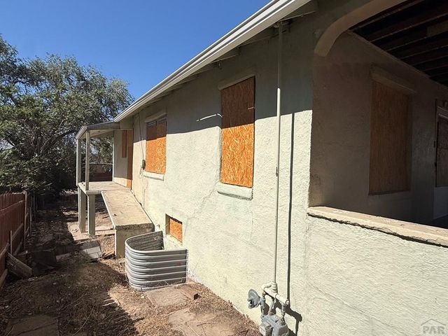 1104 E 2nd St, Pueblo, CO 81001