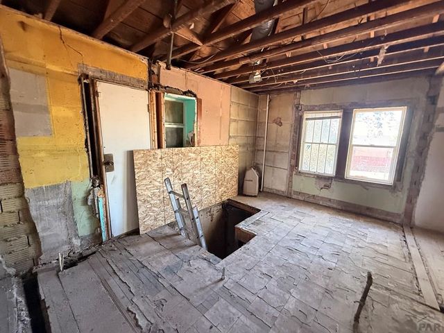 1104 E 2nd St, Pueblo, CO 81001