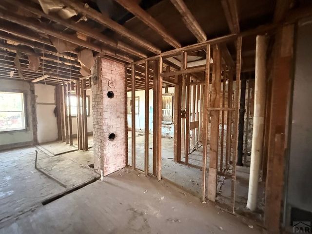 1104 E 2nd St, Pueblo, CO 81001