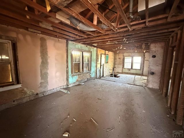 1104 E 2nd St, Pueblo, CO 81001