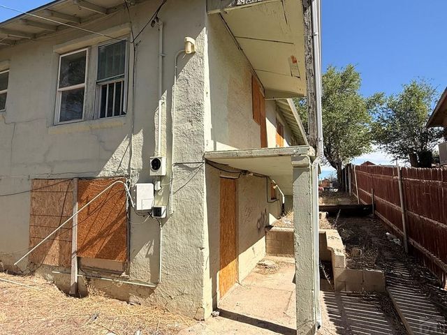 1104 E 2nd St, Pueblo, CO 81001