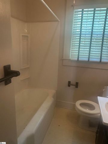 1107 Roper Mountain Road, Greenville, SC 29615