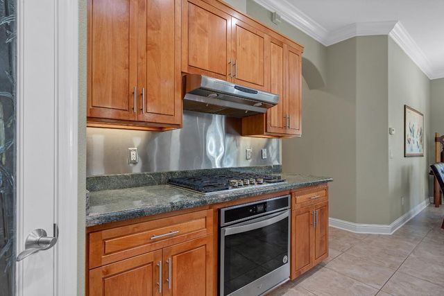 3685 Wimbledon Drive, Redding, CA 96002