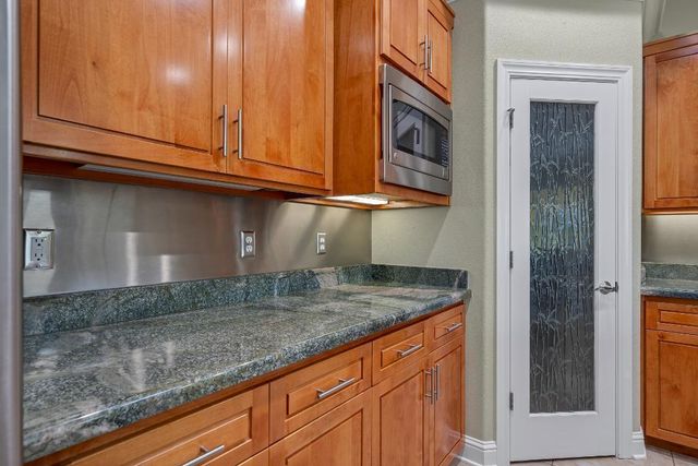 3685 Wimbledon Drive, Redding, CA 96002