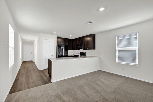231 Gabbro GDNS, Maxwell, TX 78656