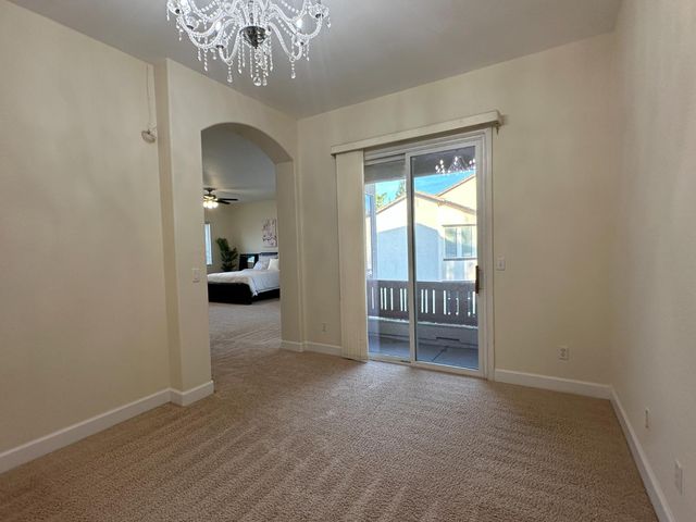 205 Hawkcrest Cir, Sacramento, CA 95835