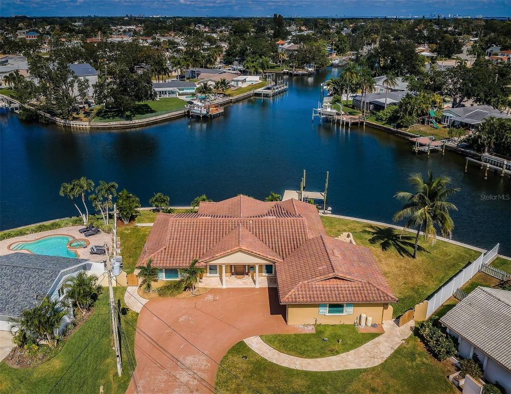 4295 13TH LANE NE, St Petersburg, FL 33703