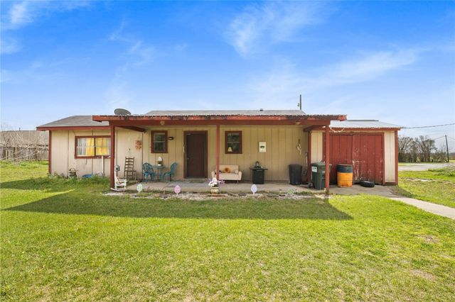 9418 County Road 423, Navasota, TX 77868