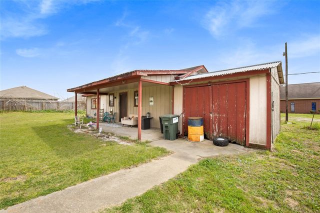 9418 County Road 423, Navasota, TX 77868