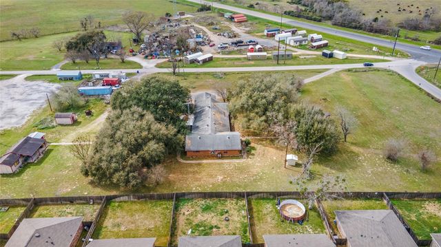 9418 County Road 423, Navasota, TX 77868