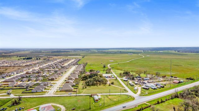 9418 County Road 423, Navasota, TX 77868