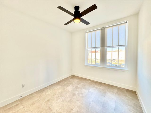 2102 Mechanic Street 203, Galveston, TX 77550