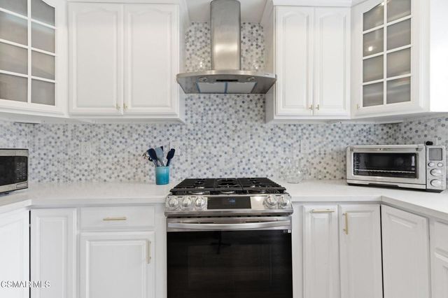 1052 Larry Court, Newbury Park, CA 91320