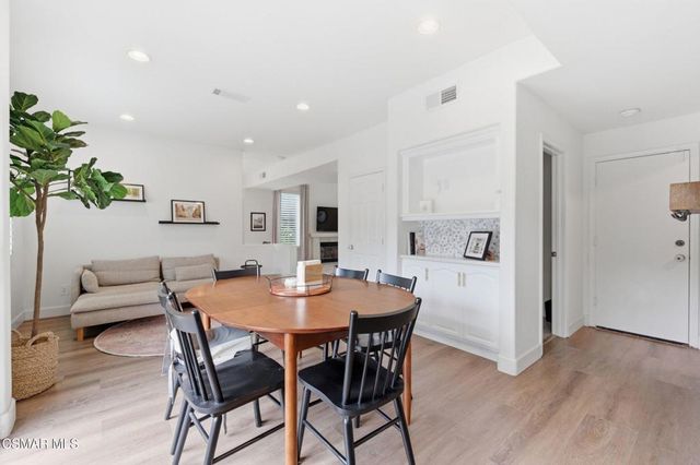 1052 Larry Court, Newbury Park, CA 91320