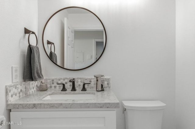 1052 Larry Court, Newbury Park, CA 91320