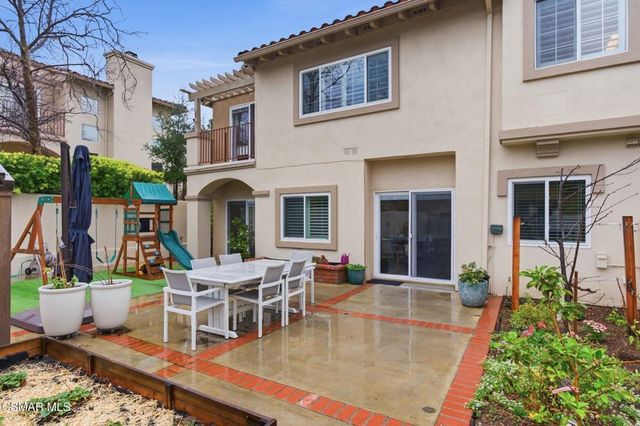 1052 Larry Court, Newbury Park, CA 91320