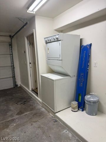 6249 Humus Avenue, Las Vegas, NV 89139