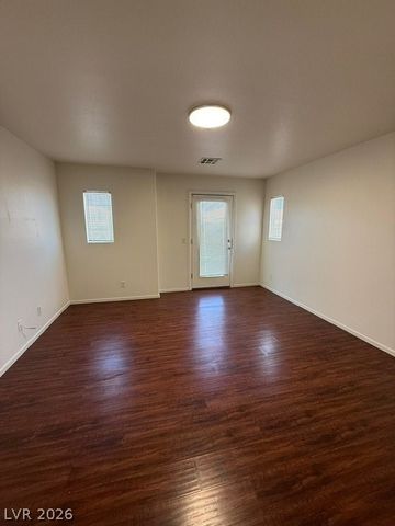 6249 Humus Avenue, Las Vegas, NV 89139