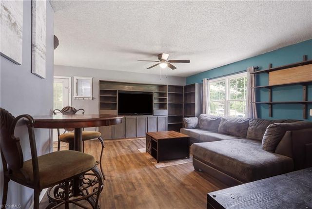 106 N Arlington Avenue, Jonesville, NC 28642