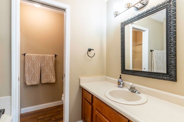 328 Elliot Wood Place, Fort Wayne, IN 46804