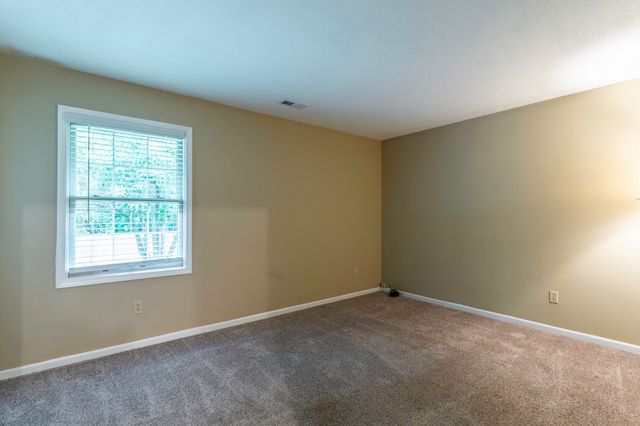 328 Elliot Wood Place, Fort Wayne, IN 46804