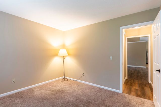 328 Elliot Wood Place, Fort Wayne, IN 46804