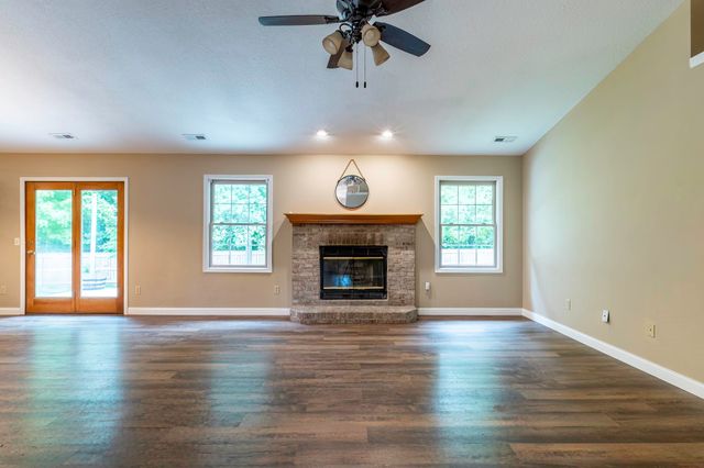 328 Elliot Wood Place, Fort Wayne, IN 46804