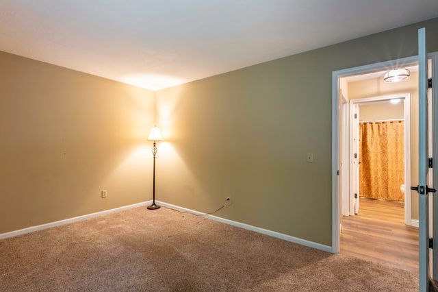 328 Elliot Wood Place, Fort Wayne, IN 46804