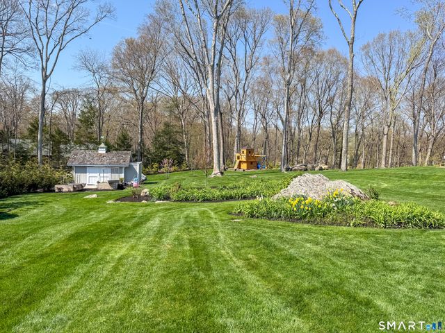 7 Birch Hill Road, Weston, CT 06883