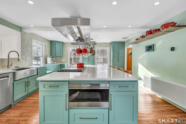 7 Birch Hill Road, Weston, CT 06883