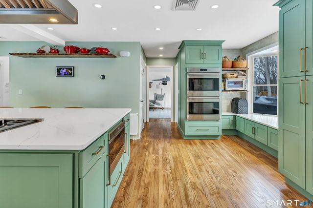 7 Birch Hill Road, Weston, CT 06883