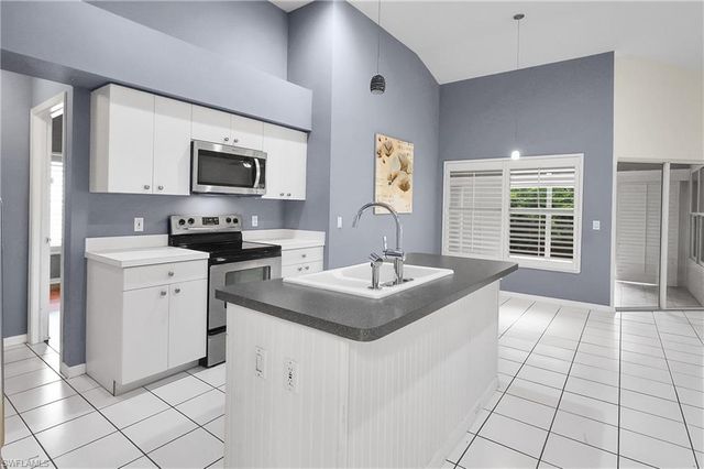 22203 Seashore CIR, Estero, FL 33928