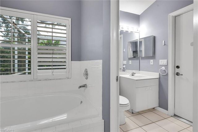 22203 Seashore CIR, Estero, FL 33928