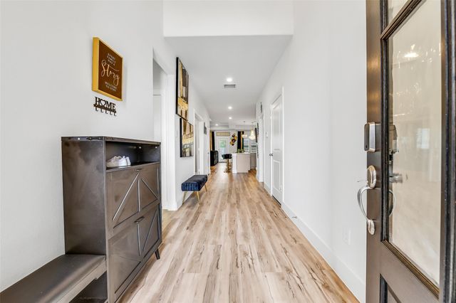 4905 Finns Landing Street, League City, TX 77573