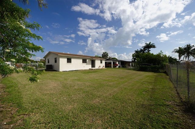 29935 SW 143rd Ct, Homestead, FL 33033
