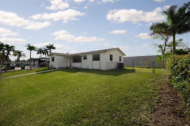 29935 SW 143rd Ct, Homestead, FL 33033
