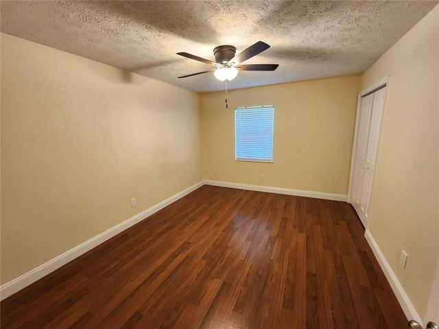 2403 STONEHILL AVENUE, Valrico, FL 33594