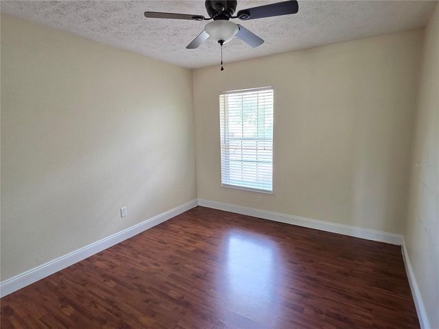 2403 STONEHILL AVENUE, Valrico, FL 33594