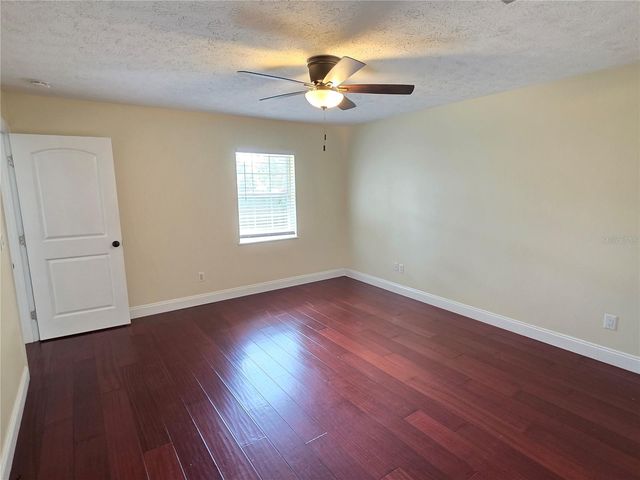 2403 STONEHILL AVENUE, Valrico, FL 33594