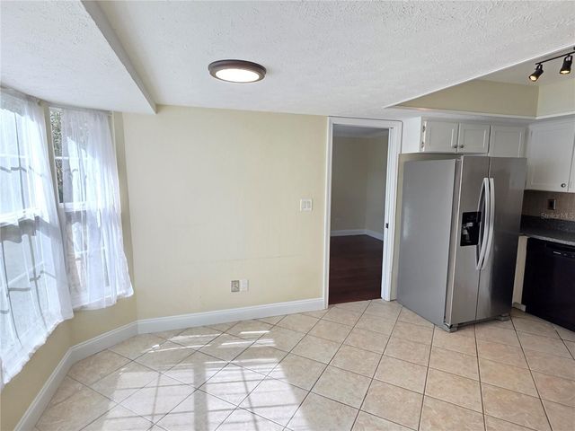 2403 STONEHILL AVENUE, Valrico, FL 33594