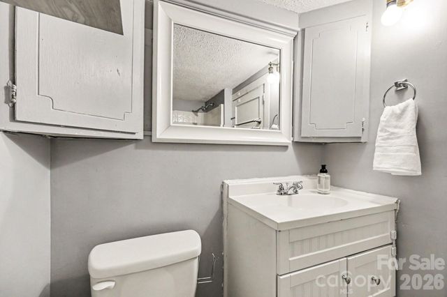 250 Halyburton Street NE, Concord, NC 28025